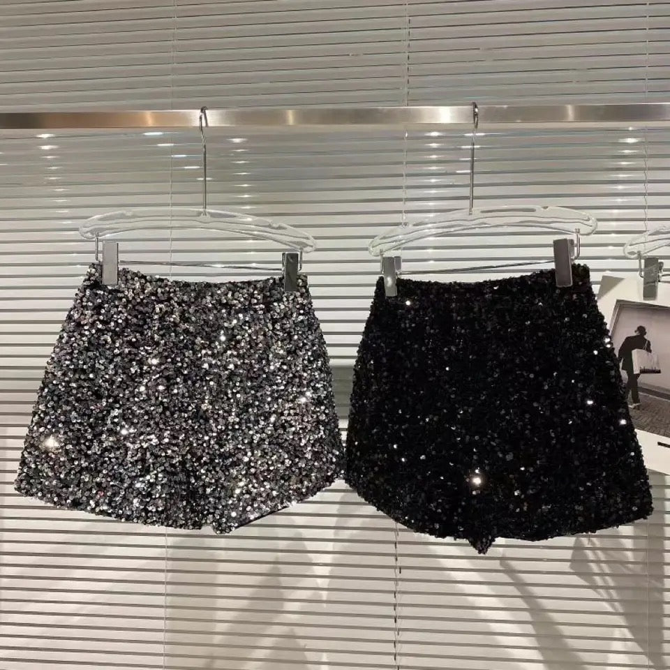 Sequin cheekie